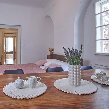 Charles Bridge Suites Praga Exterior foto