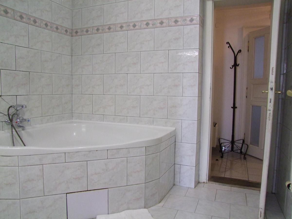 Charles Bridge Suites Praga Exterior foto